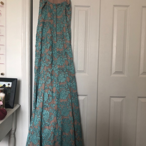 ✨ Prom Dress✨ - Picture 6 of 6